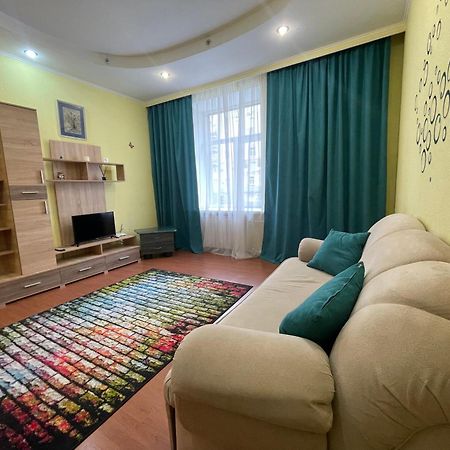 Pavlovskaya Square Apartment Kharkiv Exterior photo