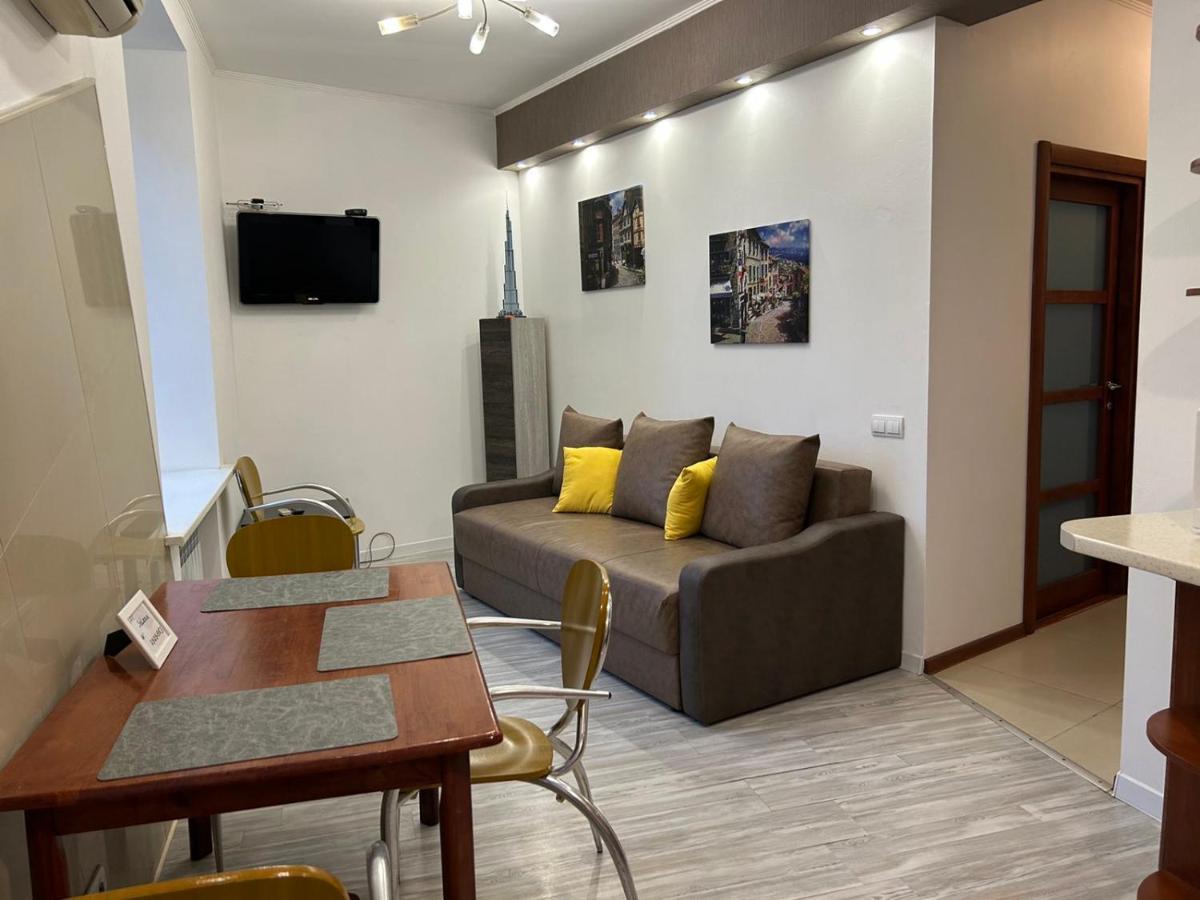 Pavlovskaya Square Apartment Kharkiv Exterior photo